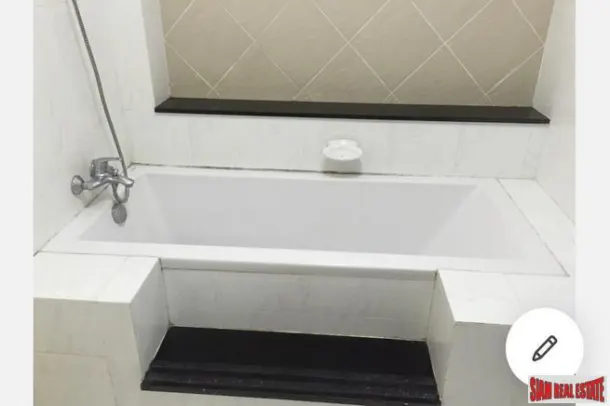Two Bedroom Nicely Furnished Condo for Rent on 2nd Floor of Low-Rise Building 4