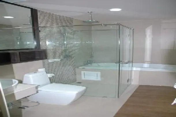 Bay Cliff - Brand New Modern One Bedroom Apartment with Sea Views and Communal Facilities at Patong 2