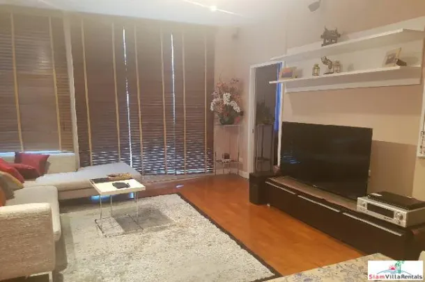 Siri Residence - One Bedroom Centrally Located and Great City Views For Rent in Phrom Phong 2