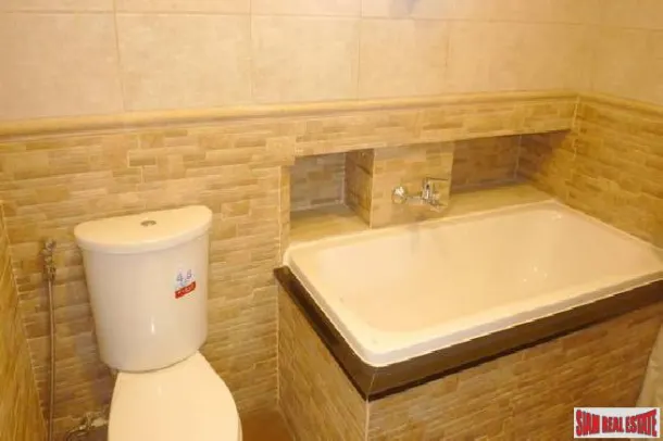 Baan Sukhumvit 36 - 2 Bedrooms and 2 Bathrooms Condominium for Rent in Thong Lor Area of Bangkok 3