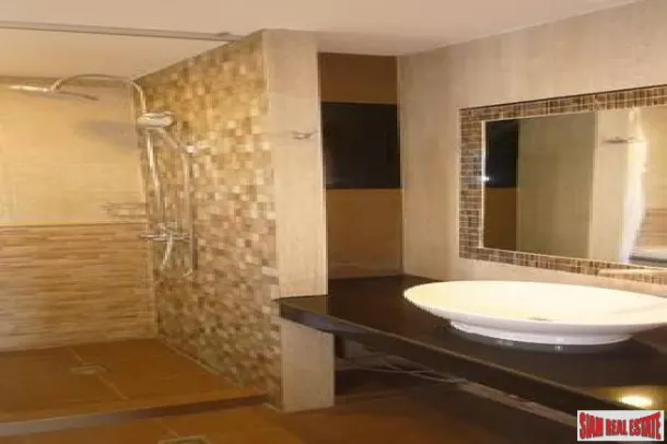 Baan Sukhumvit 36 - 2 Bedrooms and 2 Bathrooms Condominium for Rent in Thong Lor Area of Bangkok 2