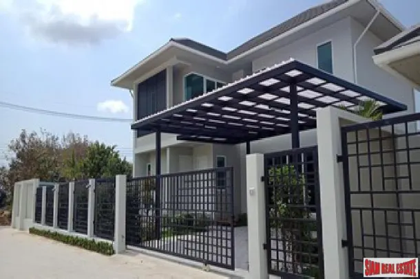 Large 2 storey 4 bedroom house near International school for sale - East Pattaya 2