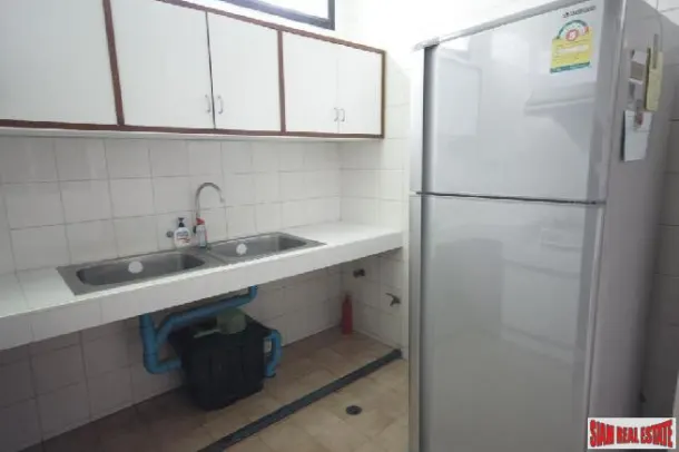 Private House - Spacious 4-Bedroom Home For Rent With Tranquil Atmosphere, Walking Distance to Ekamai BTS Station 4