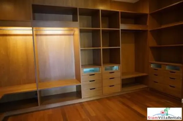 Baan Sansiri - Four bedroom Unfurnished Family Home for Rent in Gated Compound at Ekkamai BTS 2