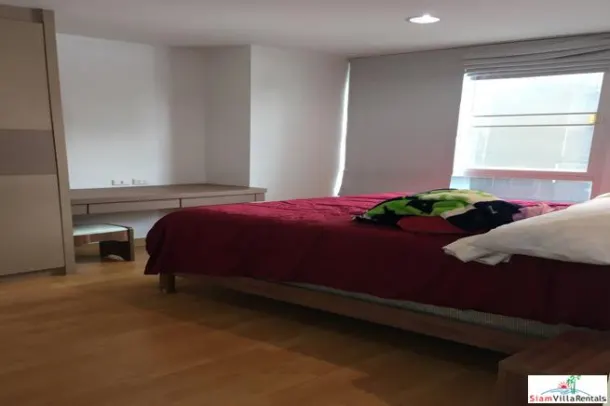 Serene Place - Two Bedroom Asoke Condo For Rent Near Shopping and Benchasiri Park 4