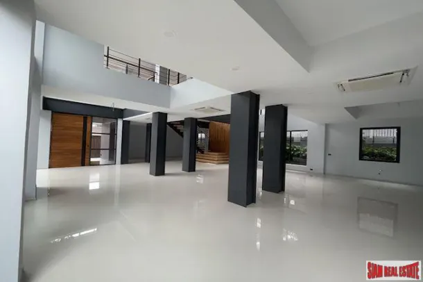Large Three Storey Five Bedroom Single House for Rent on Sukhumvit 71 - Pet Friendly 2