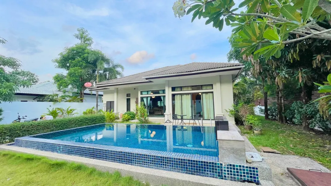 3 Bed 4 Bath Garden Pool Villa 5 mins to Layan Beach and Boat Avenue, in Koktanode area 4