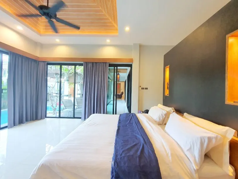 Land &amp; House Park - Modern Three bedrooms Four bathrooms Pool Villa in Chalong 2