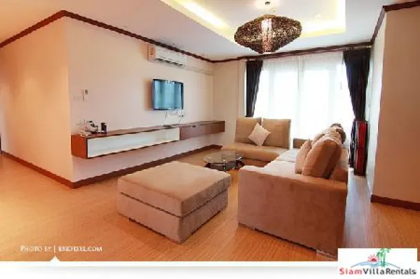 3-bed Apartment for rent in Ekkamai — 3-bedroom apartment · Ekkamai