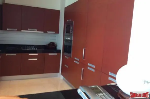 The Infinity Condominium - 2 Bedrooms and 2 Bathrooms for Rent in Silom Area of Bangkok 3