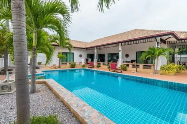 5-bed Villa for sale in Hin Lek Fai & West Hills — 5-bedroom villa · Hin Lek Fai & West Hills
