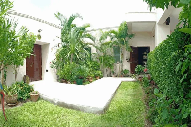 For sale 3 Bedrooms 3 Bathrooms Large Modern House - East Pattaya 4