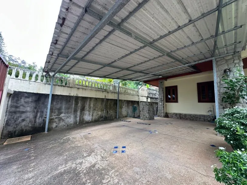 Two Bedroom Villa with a Communal Swimming Pool for Rent nearby Loch Palm 4