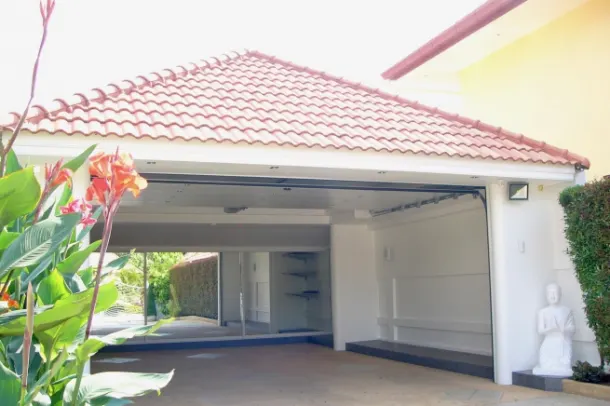4-bed Villa for sale in East Pattaya — 4-bedroom villa · East Pattaya