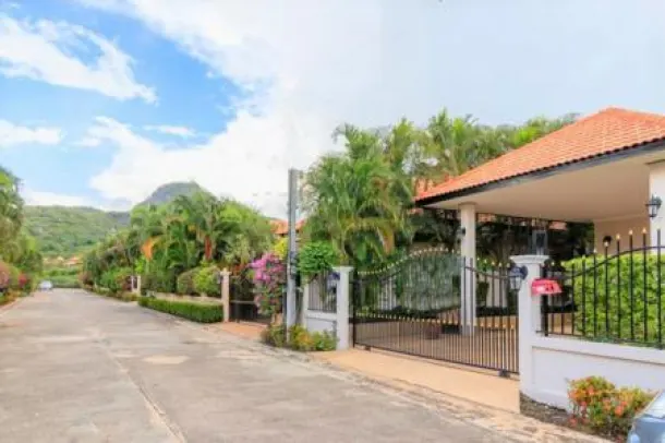 ORCHID VILLA : Well Designed 3 Bed Pool Villa 4
