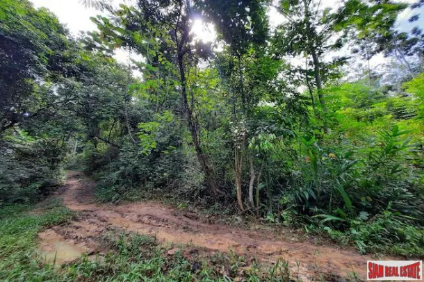Sloping Land Plot with Spectacular views of the Sea &amp; Mountains in Nong Thaley 3