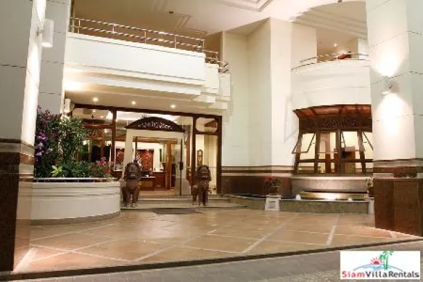 Renovated Largest Four Bedrooms Room Apartment for Rental in Asoke Area of Bangkok 2