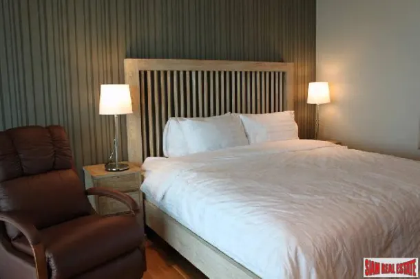 The Emporio Place - Luxurious Duplex Unit with Breathtaking River Views, Phrom Phong 3