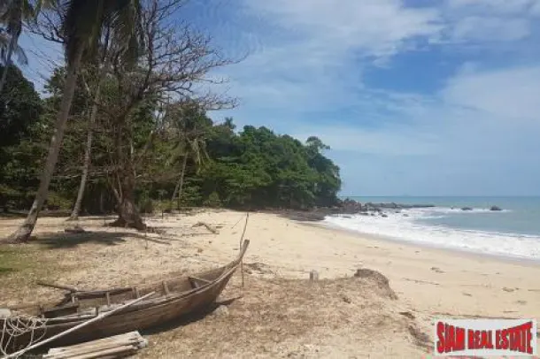 Land · Lanta Islands
