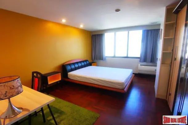 Lake Avenue - City &amp; River Views from this Spacious Two Bedroom Condo for Rent in Asok 4