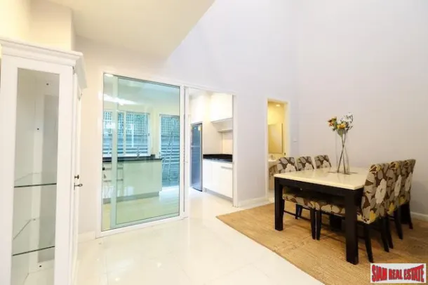 New Modern Three Bedroom Townhouse for Rent with fully furnished in the Heart of Asoke. 2