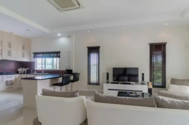AVE 88 GOLD 1 : 2 Bed Pool Villa 2