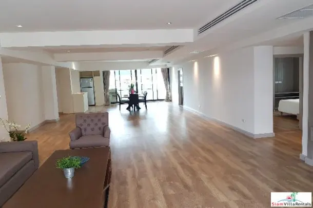 Extra Large Pet friendly l Three Bedroom + Maid quarter for Rent on Sukhumvit 19 4