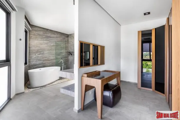 Extra Large Three Storey Modern House with Pool for Rent 2