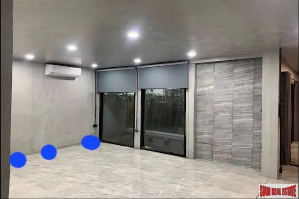 Noble Tara Town in Town - Large Three Bedroom Two Storey House with Nice Garden for Sale in Ekkamai 4