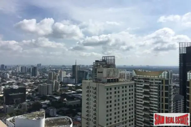 Park 24 Condo - City Views from this One Bedroom located off Sukhumvit 24 3