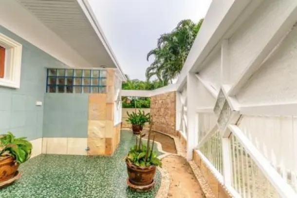 SIAM VILLAS 2 : Well Designed Large Pool Villa 3