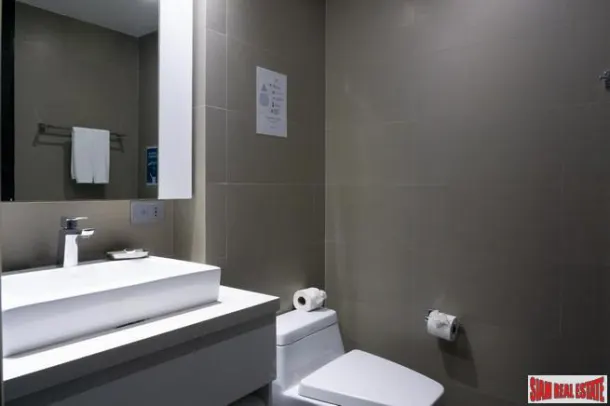 Charming Seaview Studio with Private Terrace and Jacuzzi at Absolute Twin Sands in Patong 2