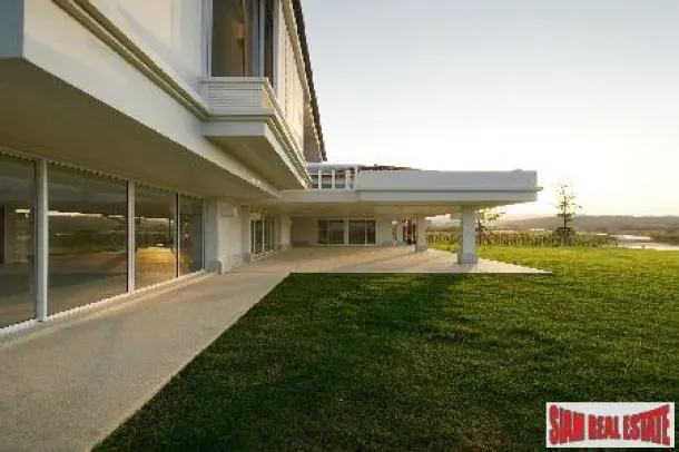 Large Luxurious New homes in Hua Hin Golf Course Community 3