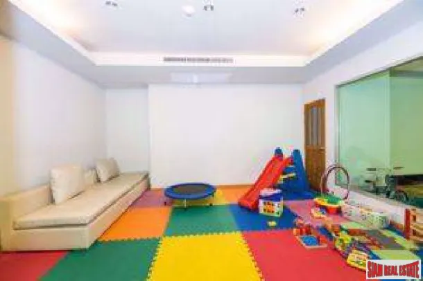 Service Apartment Sathon - 3 Bedrooms and 3 Bathrooms, 200 sqm, Charming Chong Nonsi Location 4