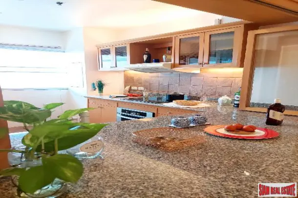 Service Apartment Sathon - 3 Bedrooms and 3 Bathrooms, 200 sqm, Charming Chong Nonsi Location 2