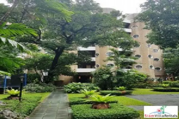 4-bed Apartment for rent in Lumphini — 4-bedroom apartment · Lumphini