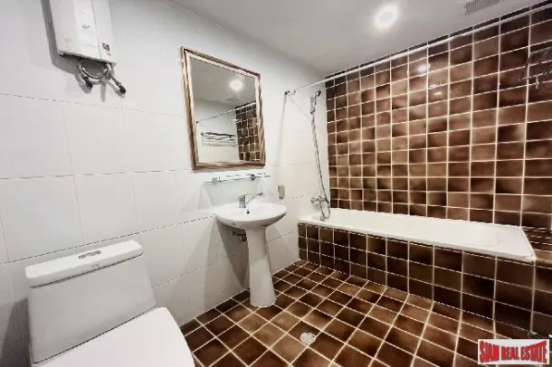 Academia Grand Tower Condominium - 3 Bedrooms and 2 Bathrooms for Rent in Phrom Phong Area of Bangkok 4