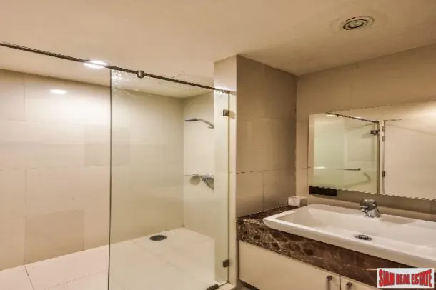 Fuse Sathorn - Taksin Condominiums - 2 Bedrooms and 2 Bathrooms for Sale in Krung Thonburi Area of Bangkok 4