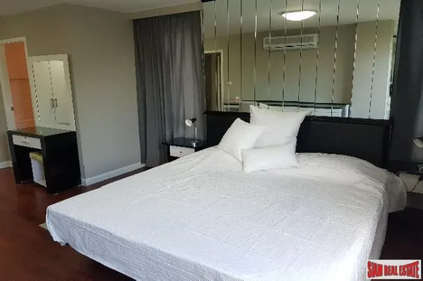 49 Plus Condo - Three Bedroom Condo with Garden and Pool Views on Sukhumvit 49 2