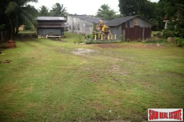Two Bedroom House and Large Land Plot in Thalang Close to All Amenities 2