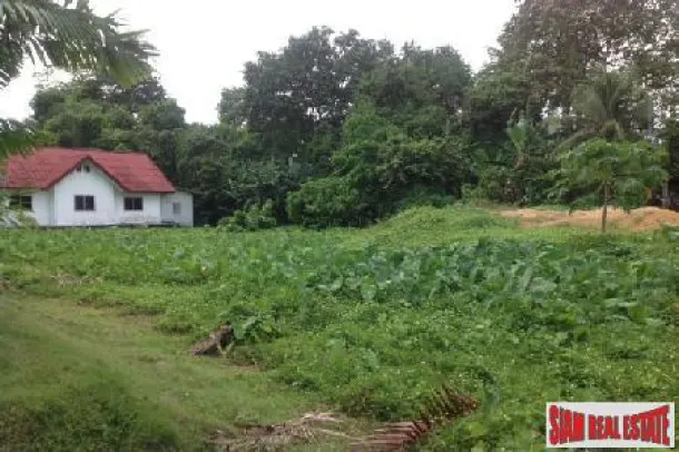 Two Bedroom House and Large Land Plot in Thalang Close to All Amenities 4