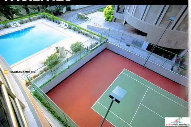 Baan Somthavil - Spacious Two Bedroom with Views of Lumpini Park and Royal Bangkok Sport Club in Ratchadamri 4