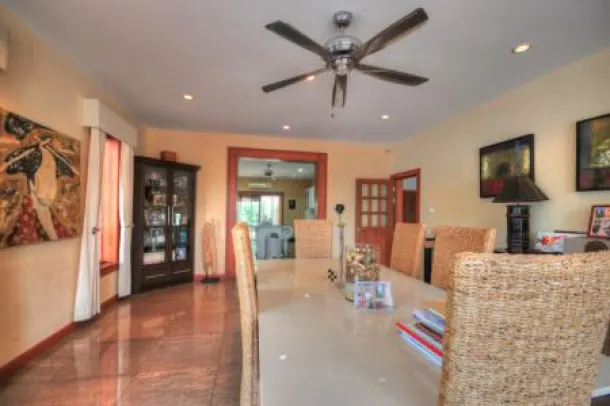 H5 Bed 2 Storey Pool Villa 3