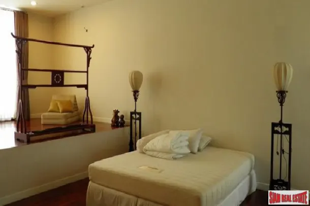The Natural Place - Extra Large Three Bedroom Family-Style House for Rent in Secure Phrom Phong Compound 2