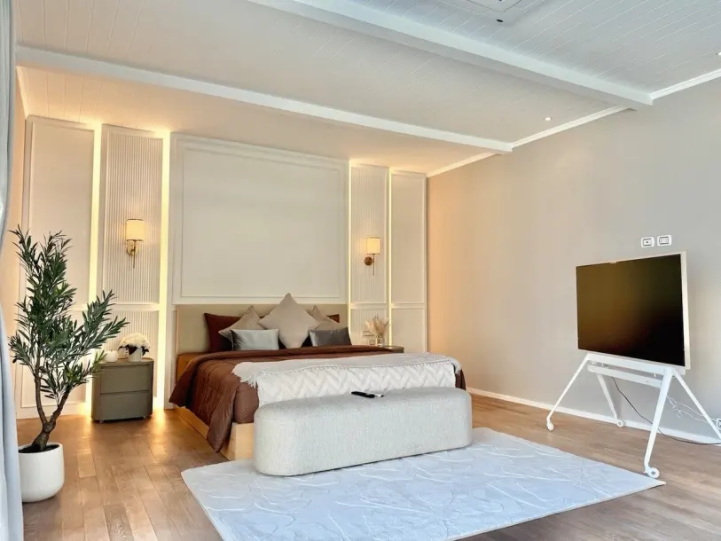 Rawai Beachfront Villa - Luxury 4-Bedroom Private Beachfront Pool Villa For Rent in Rawai Phuket 2