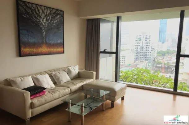 The Met l Bright Contemporary Two Bedroom Condo with City Views in Chong Nonsi 4