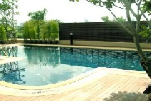 Baan Tynain - Brand New Three Bedroom Luxury Condo Close to BTS Station Aree 3