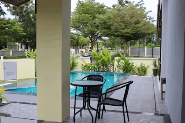 Large beautiful 2 bedroom pool villa near lake for rent - East Pattaya 2