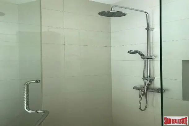 Bright Sukhumvit 24 - 1 Bedroom and 1 Bathroom, 68 sqm., Prime Location in Phrom Phong 3