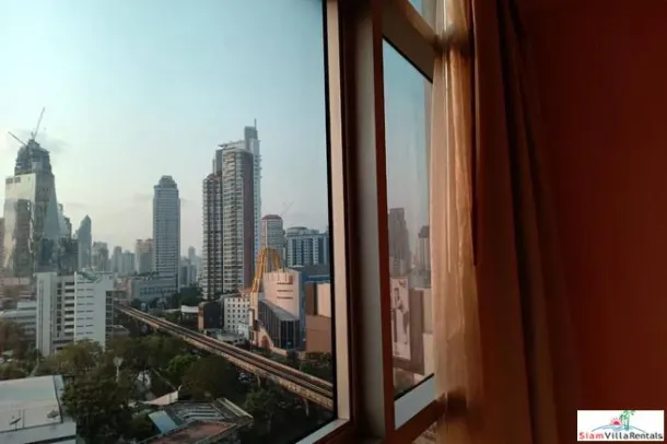Nusasiri Grand Condo - Spacious Furnished Two Bedroom Condo for Rent Close to BTS Ekkamai 3